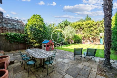 5 bedroom detached house for sale, Wykeham Road, London, NW4