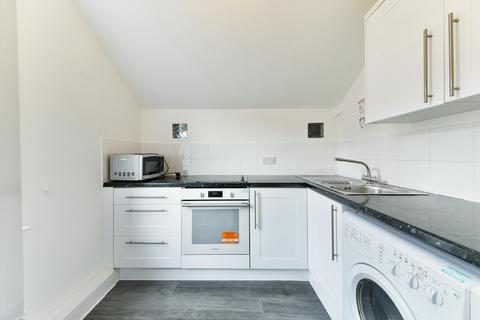 2 bedroom flat to rent, St. Johns Wood High Street, London, NW8