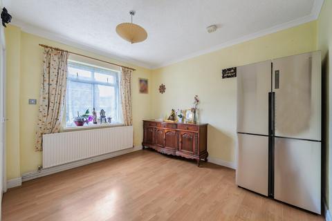 3 bedroom semi-detached house for sale, Woodpecker Way, Hampshire SO50