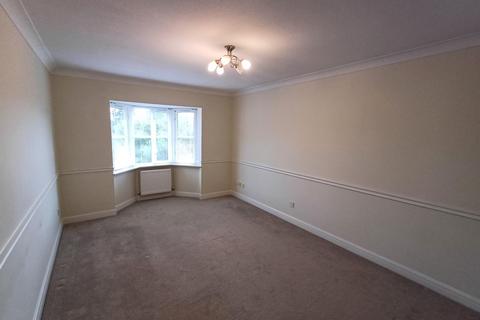 2 bedroom apartment for sale, Summerfield Village Court, Wilmslow, sk9