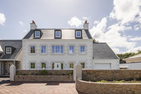 5 bedroom detached house for sale, La Rue de l'Etocquet, St. John, Jersey