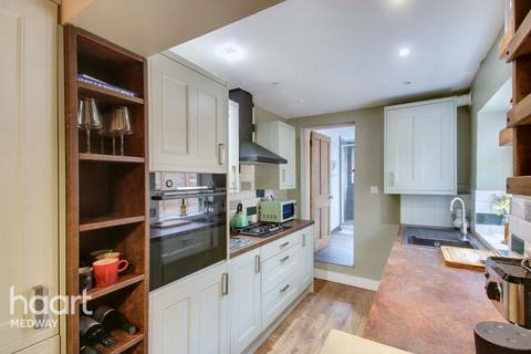 23 Cecil Avenue, Rochester, ME2 3EA