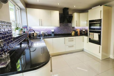 4 bedroom detached house for sale, Ravenna Close, Barnsley