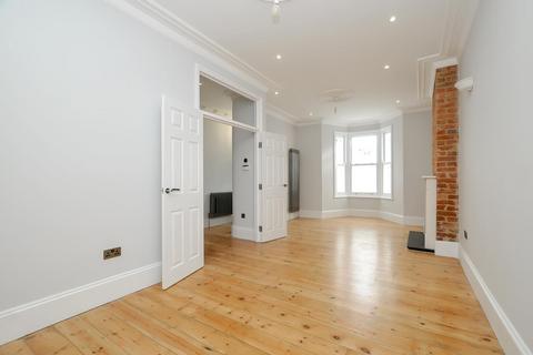 4 bedroom terraced house for sale, Kynaston Road, London