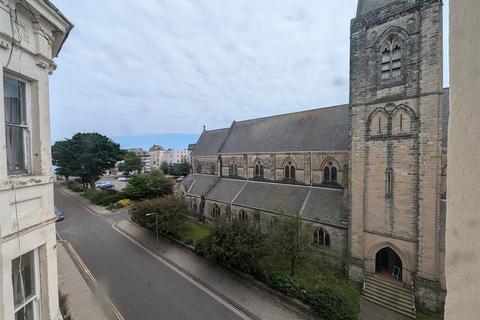 2 bedroom flat for sale, Albion Road, Scarborough