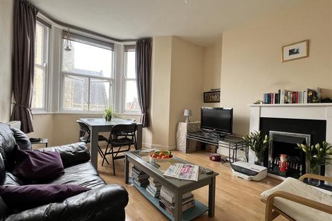 2 bedroom flat for sale, Albion Road, Scarborough