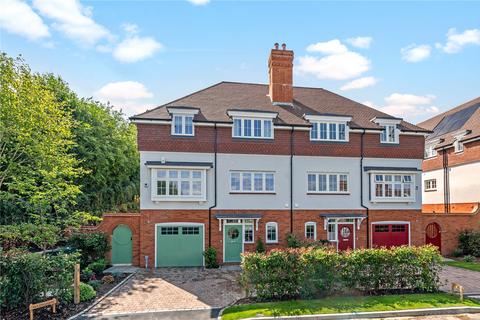 3 bedroom semi-detached house for sale, Haslemere Heights, Hill Road, Haslemere, Surrey, GU27