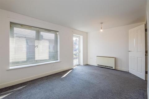 2 bedroom apartment for sale, Church Terrace, Altofts WF6