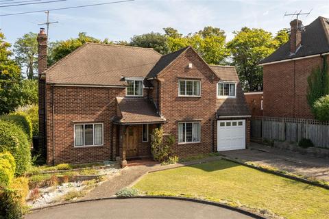 5 bedroom detached house for sale, Benslow Rise, Hitchin