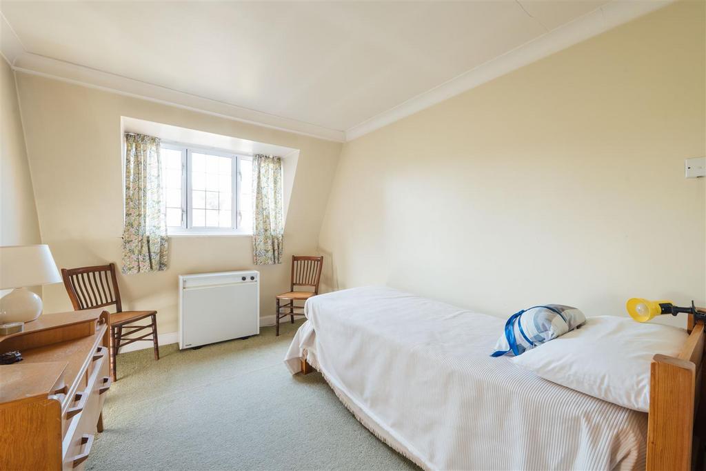 31 Benslow Rise, Hitchin-23.jpg