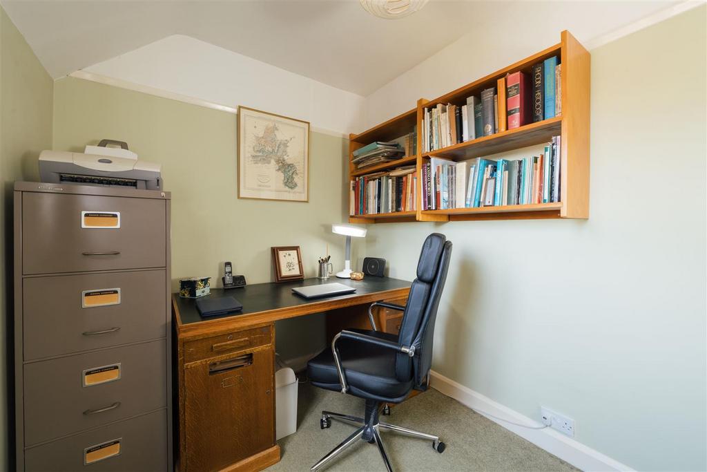 31 Benslow Rise, Hitchin-22.jpg