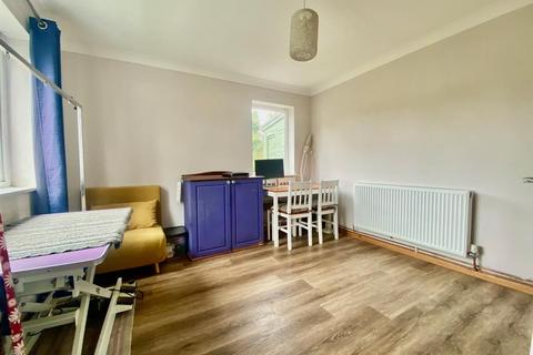22 Bathurst, Orton Goldhay, Peterborough, PE2 5QH