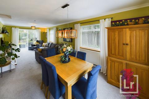 5 Mossendew Close, Harefield, Uxbridge, UB9 6QD