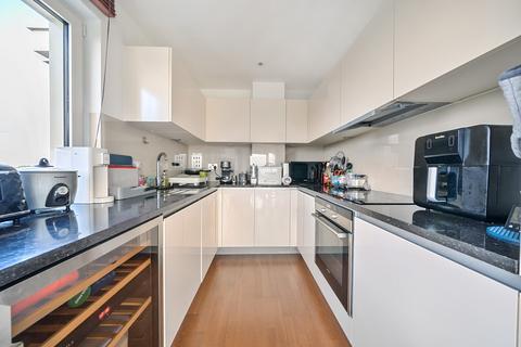 3 bedroom flat for sale, Henry Macaulay Avenue, Kingston Upon Thames, KT2