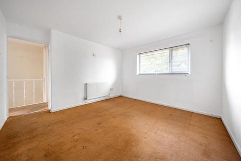 3 bedroom end of terrace house for sale, Banbury,  Oxfordshire,  OX16