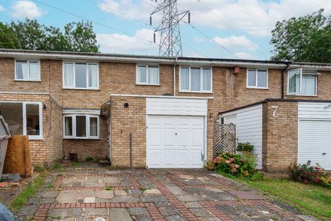 3 bedroom terraced house to rent, Peregrine Close, Watford, Hertfordshire, WD25