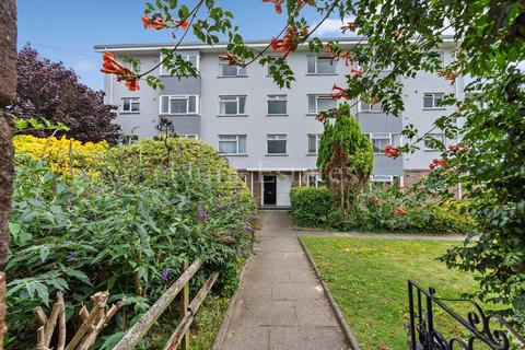 1 bedroom flat for sale, Marett Court, Marett Road, St Helier, Jersey. JE2 4PP