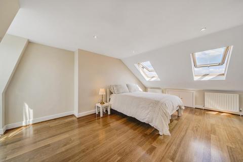 66a Stapleton Road, London, SW17 8AU