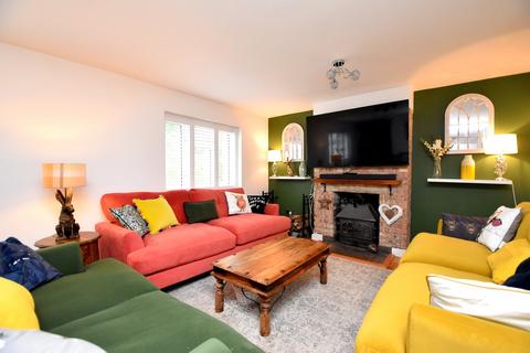 3 bedroom end of terrace house for sale, Helmingham Road, Gosbeck, Ipswich, Suffolk, IP6