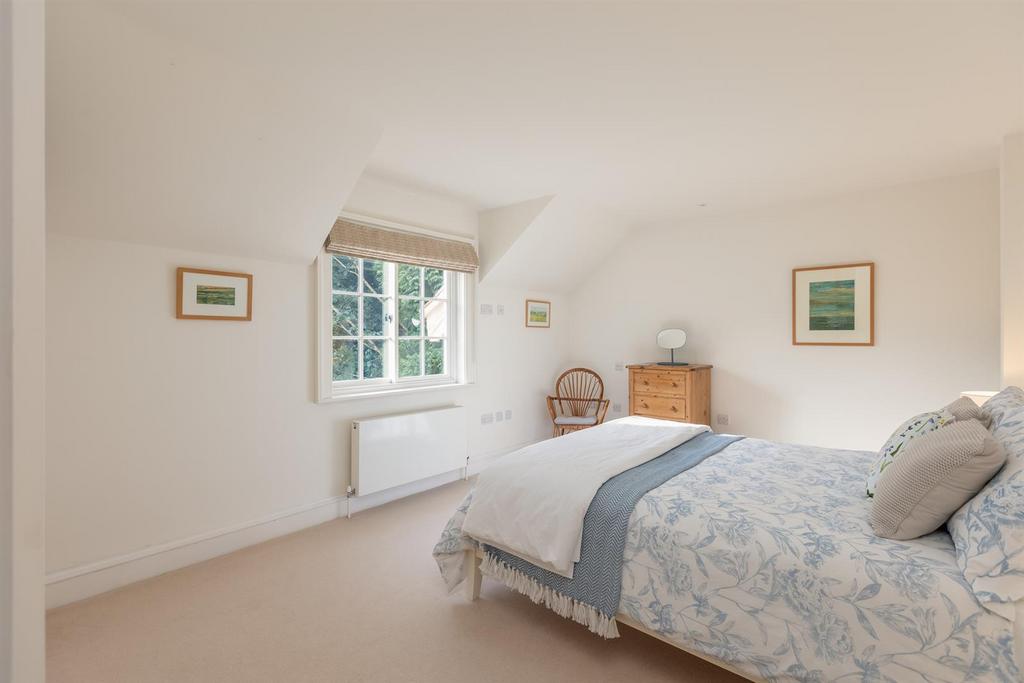 Bedroom 5 Suite