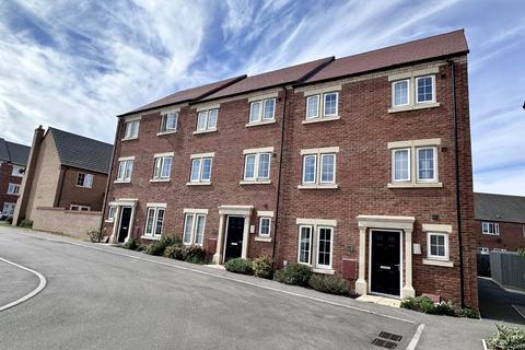 4 bedroom end of terrace house for sale, Highfield Drive, Littleport, Ely, Cambridgeshire