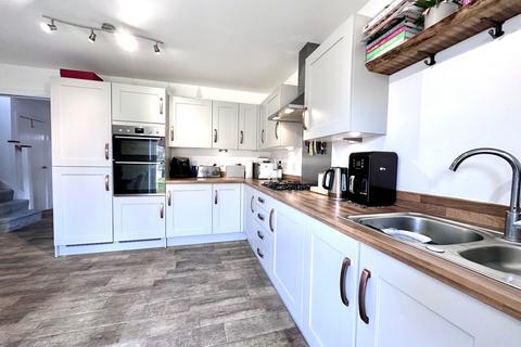 4 bedroom end of terrace house for sale, Highfield Drive, Littleport, Ely, Cambridgeshire