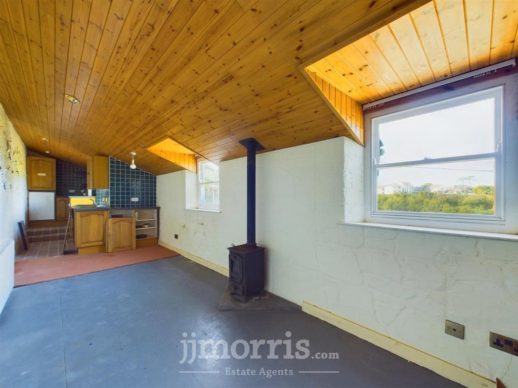 Open Plan Living Room/Kitchen