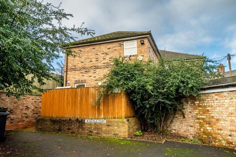 2 bedroom apartment for sale, Oakville Court, Huntington Road, York