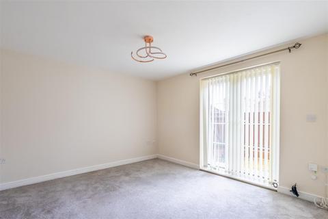 2 bedroom apartment for sale, Oakville Court, Huntington Road, York