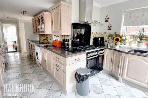 3 bedroom semi-detached house for sale, Carlton Road, Barnsley