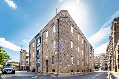 3 bedroom flat to rent, Wapping Lane, East, London, E1W