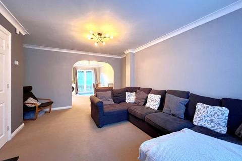 3 bedroom end of terrace house for sale, Kings Prospect, Ashford