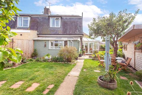 3 bedroom semi-detached house for sale, Bewley Crescent, Lacock