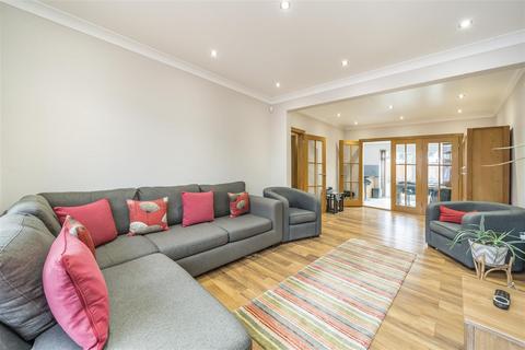 3 bedroom semi-detached house for sale, Tithe Farm Avenue, Harrow, HA2 9AE