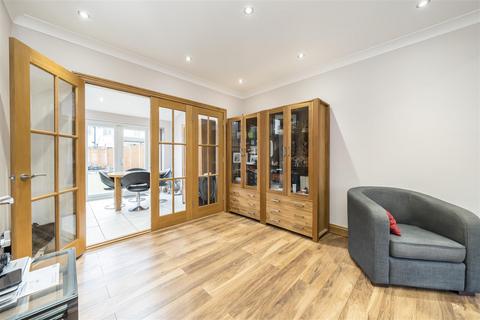 3 bedroom semi-detached house for sale, Tithe Farm Avenue, Harrow, HA2 9AE