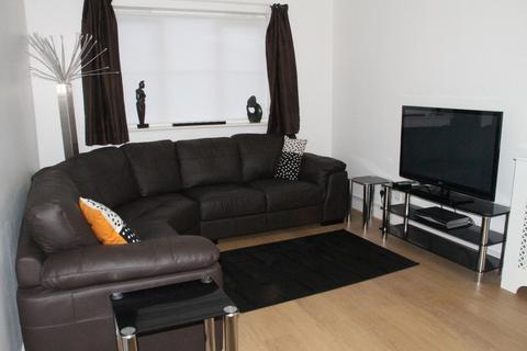 2 bedroom apartment to rent, Dairyman Close, London NW2