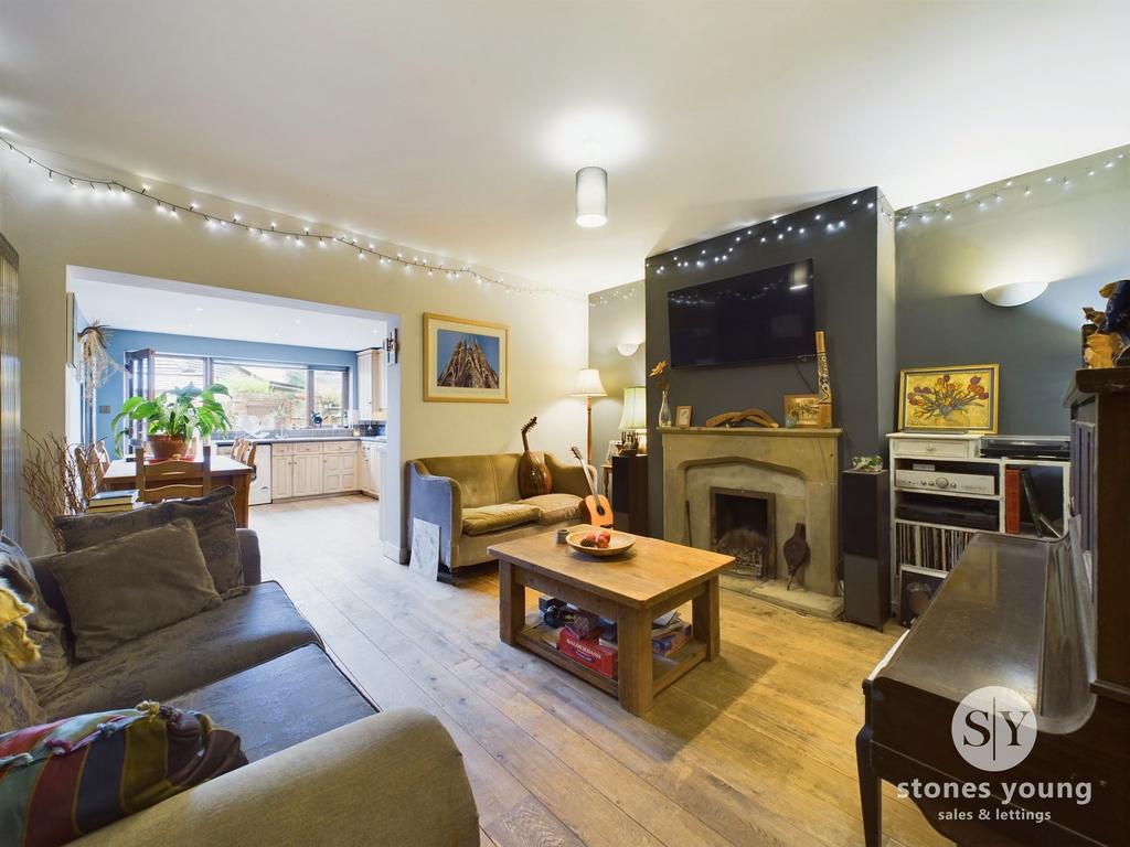 Fox Street, Clitheroe, BB7 2 bed terraced house for sale £225,000