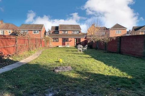 4 bedroom detached house for sale, Elmfield Road, Dogsthorpe, Peterborough