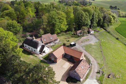 6 bedroom country house for sale, Chute Causeway, Upper Chute, Wiltshire