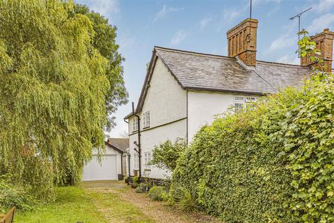 6 New Road, Woolmer Green, Knebworth, SG3 6JX