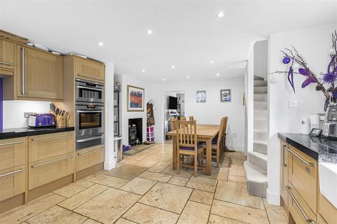 6 New Road, Woolmer Green, Knebworth, SG3 6JX
