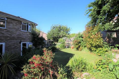 3 bedroom terraced house to rent, Maplemeade, Bristol BS7