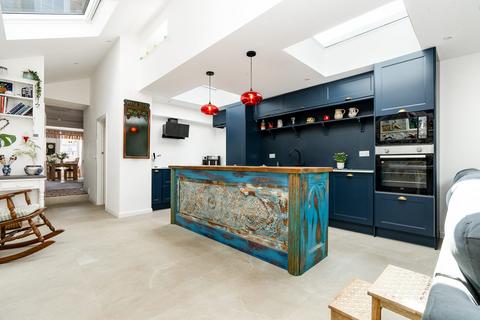 undefined, 16, The Crofts, Castletown