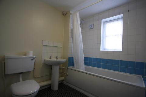 1 bedroom property to rent, Grays RM17