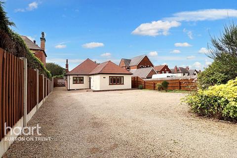 4 bedroom detached bungalow for sale, Burton Road, Swadlincote