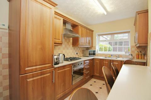 17 Perth Avenue, Bradford, BD2 1EE