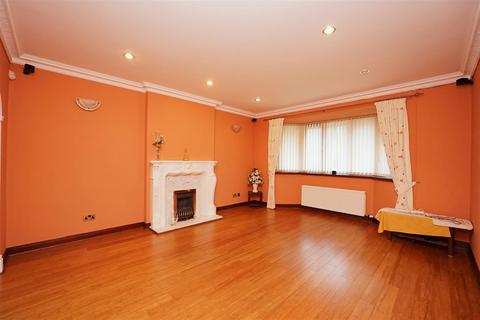 4 bedroom detached house for sale, The Crescent, Barrow-In-Furness