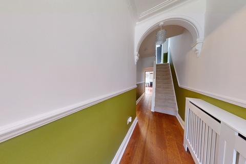 9 De Burgh Hill, Dover, CT17 0BS