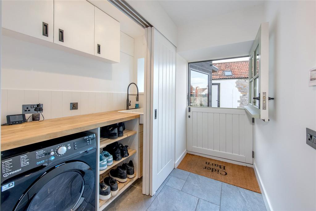 Studio Utility Room