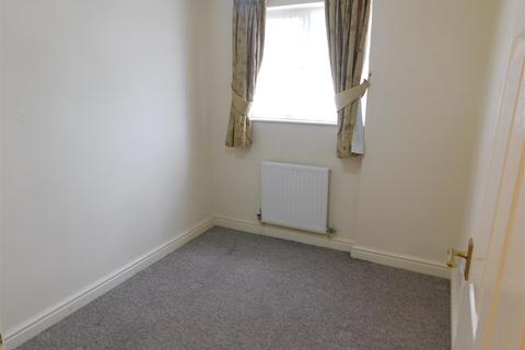 2 bedroom flat to rent, York Street